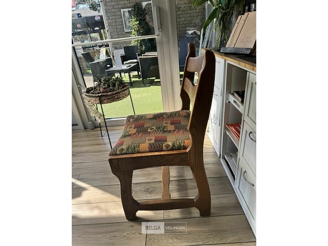 Brede houten stoelen ±20 st - afbeelding 4 van  6