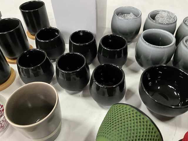 Bredemeijer diverse serviesgoed keramiek & gietijzer - afbeelding 9 van  12