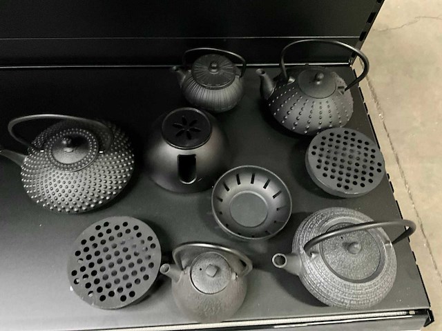 Bredemeijer gietijzeren theepotten + 4 onderzetters (5x) - afbeelding 9 van  11