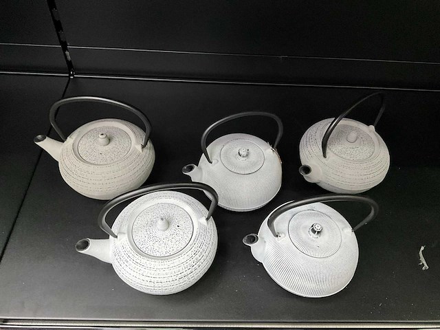 Bredemeijer gietijzeren theepotten (5x) - afbeelding 1 van  9