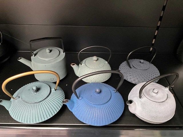 Bredemeijer gietijzeren theepotten (6x) - afbeelding 1 van  9