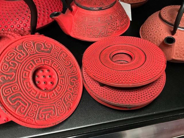 Bredemeijer gietijzeren theepotten + vier onderzetters (5x) - afbeelding 5 van  10