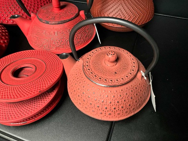 Bredemeijer gietijzeren theepotten + vier onderzetters (5x) - afbeelding 7 van  10