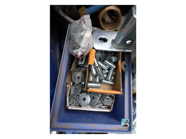 Breed assortiment aan metalen onderdelen - afbeelding 10 van  12