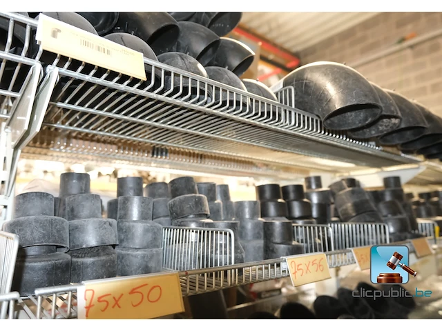 Breed assortiment pvc ellebogen - afbeelding 9 van  23