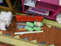 Breinaalden met tas en wol - afbeelding 1 van  1