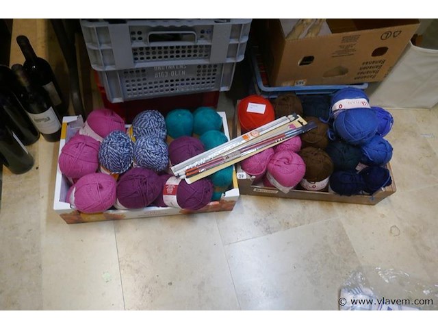 Breiwol met breinaalden - afbeelding 1 van  1