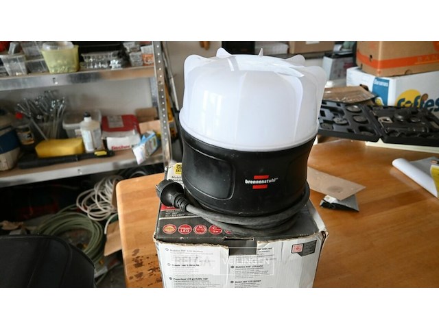 Brennenstuhl mobiele 360° led-spot model bf 3000 m - afbeelding 2 van  2