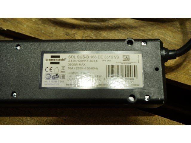 Brennenstuhl super-solid 8-voudig stekkerblok - afbeelding 4 van  4