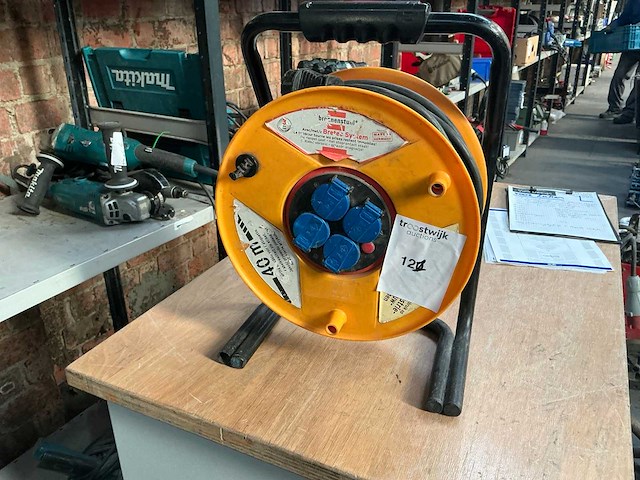 Brennenstuhl verlengkabelhaspel - afbeelding 1 van  6