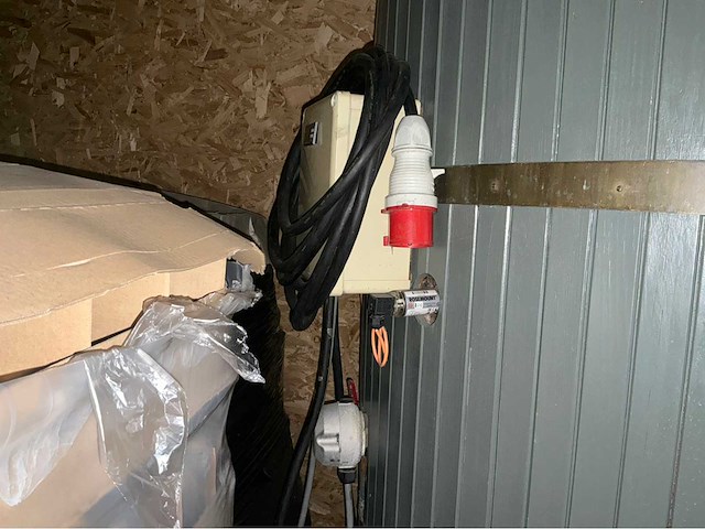 Brewing design services ltd 2000l bierbrouwketel - afbeelding 7 van  7