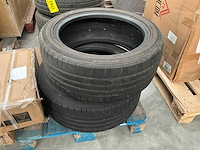 Bridgestone - car tyre (2x) - afbeelding 1 van  6