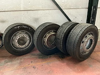 Bridgestone 4x vrachtwagenband 315/60r22,5 - afbeelding 1 van  2