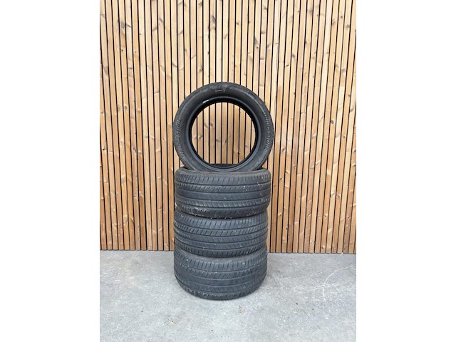 Bridgestone banden bmw x5 - afbeelding 1 van  5