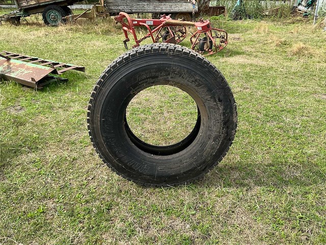 Bridgestone m729 v-steel mix vrachtwagenband - afbeelding 8 van  15