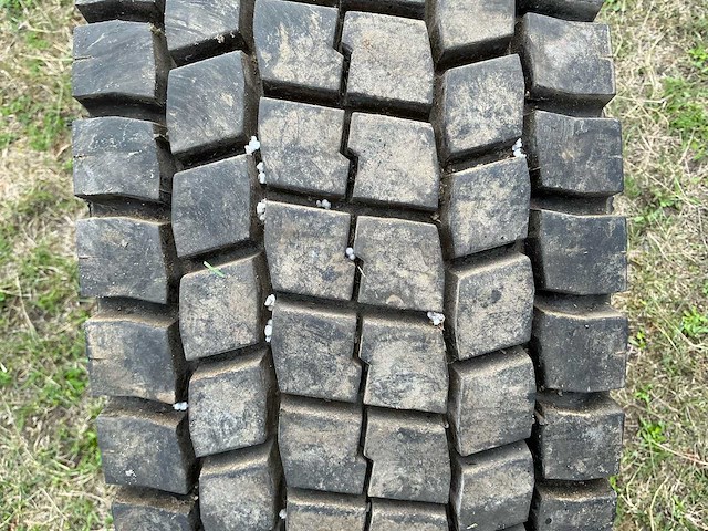 Bridgestone m729 v-steel mix vrachtwagenband - afbeelding 7 van  15