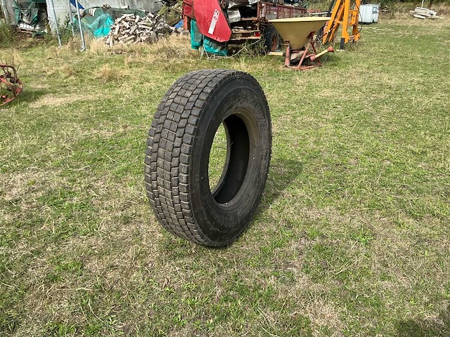 Bridgestone m729 v-steel mix vrachtwagenband - afbeelding 1 van  15