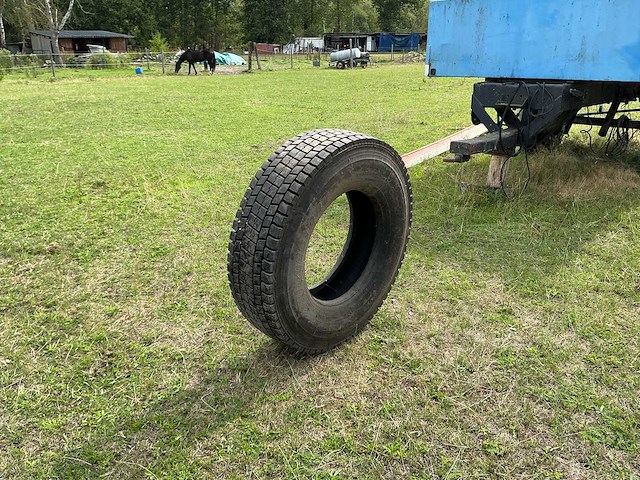 Bridgestone m729 v-steel mix vrachtwagenband - afbeelding 11 van  15