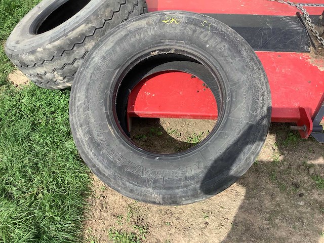 Bridgestone vrachtwagenband 385/65r22.5 (2x) - afbeelding 1 van  4