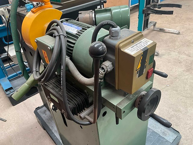Brierley zb 32 boorslijpmachine - afbeelding 11 van  20