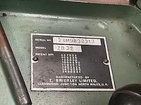 Brierley zb 32 boorslijpmachine - afbeelding 14 van  20