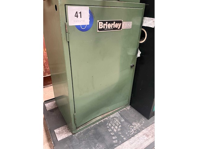 Brierley zb 32 boorslijpmachine - afbeelding 16 van  20
