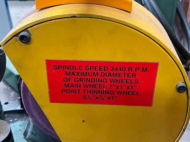 Brierley zb 32 boorslijpmachine - afbeelding 9 van  20