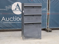 Brievenbuspaal met 6 kleppen - afbeelding 1 van  1