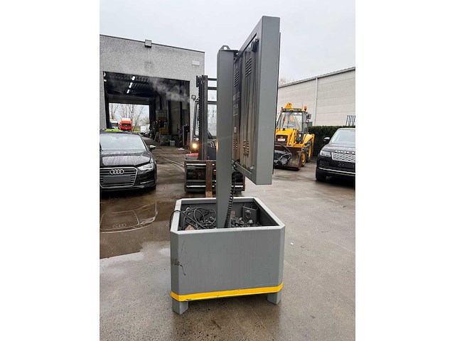 Bright board - 2018/05v1fr2-86 - reclamebord - afbeelding 9 van  12