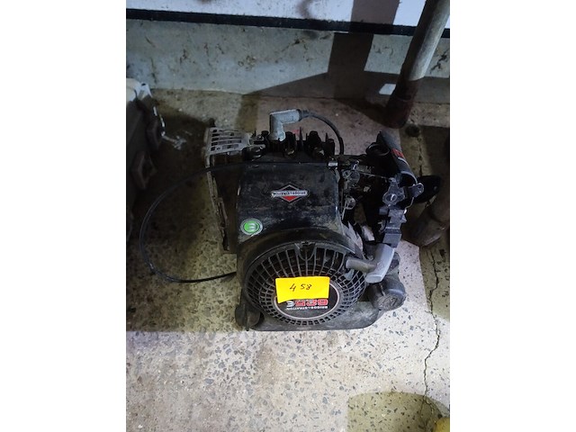 Bright en straton motor grasmaaier - afbeelding 2 van  3