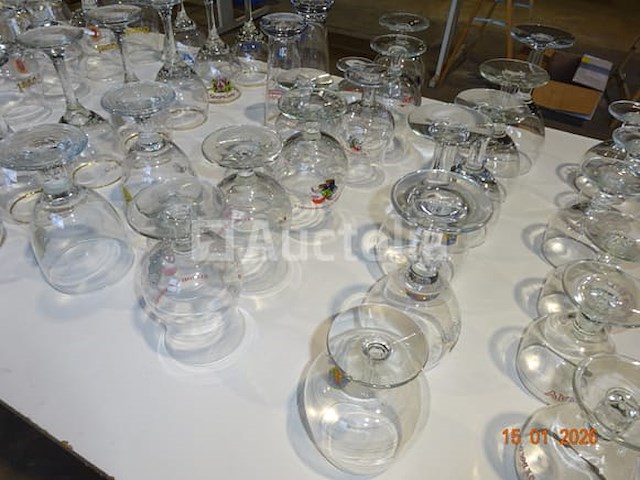 Brillen van allerlei soorten - afbeelding 4 van  6