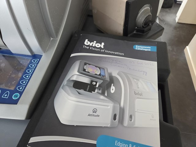 Brillenslijpmachine briot silver - afbeelding 18 van  20