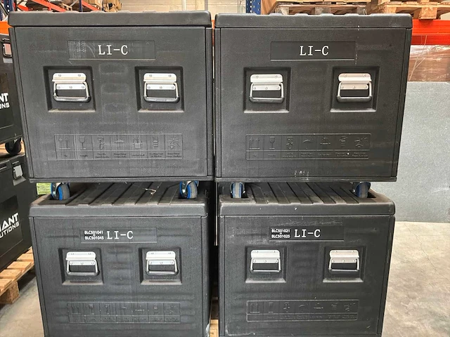 Brilliant led solutions flightcase (4x) - afbeelding 3 van  8