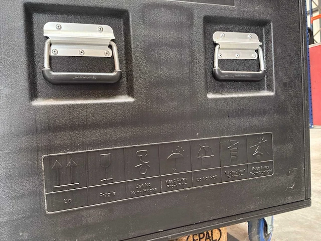 Brilliant led solutions flightcase (4x) - afbeelding 5 van  8