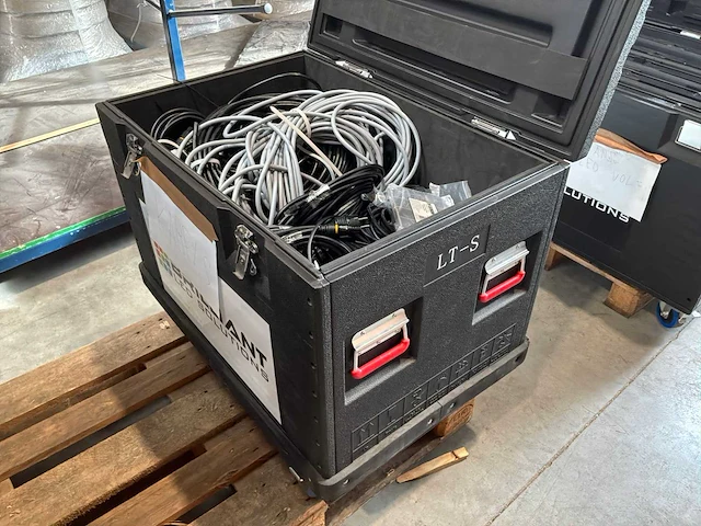Brilliant transparant led screen black 10m2 - afbeelding 12 van  12
