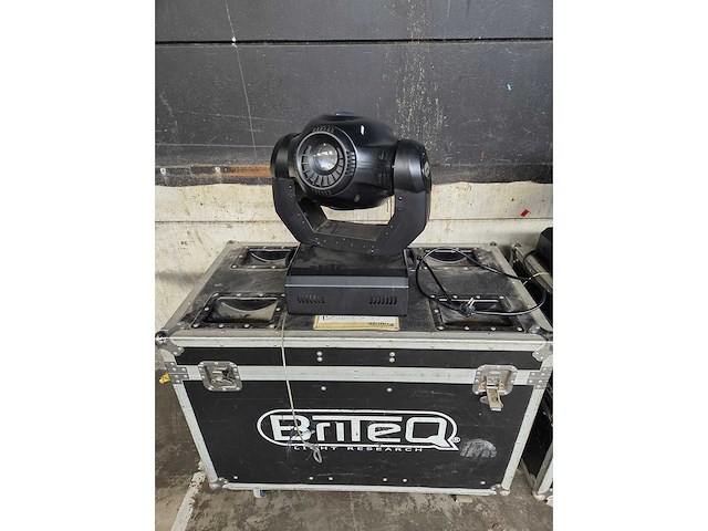 Briteq - bt-275s - briteq moving head (3x) - afbeelding 2 van  6