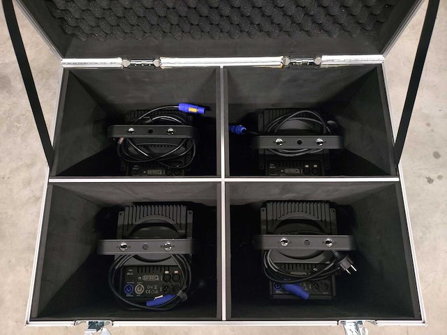 Briteq - bt-theatre 250ez mk2 - 4x spotlight - afbeelding 5 van  7