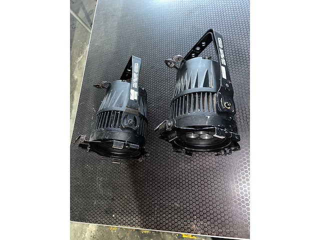 Briteq - pro beamer zoom - led pars (2x) - afbeelding 2 van  2