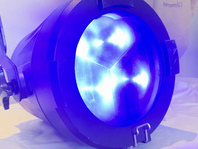 Briteq bt color ray multi 200w spotlight - afbeelding 2 van  7