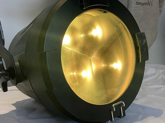Briteq bt color ray multi 200w spotlight - afbeelding 4 van  7