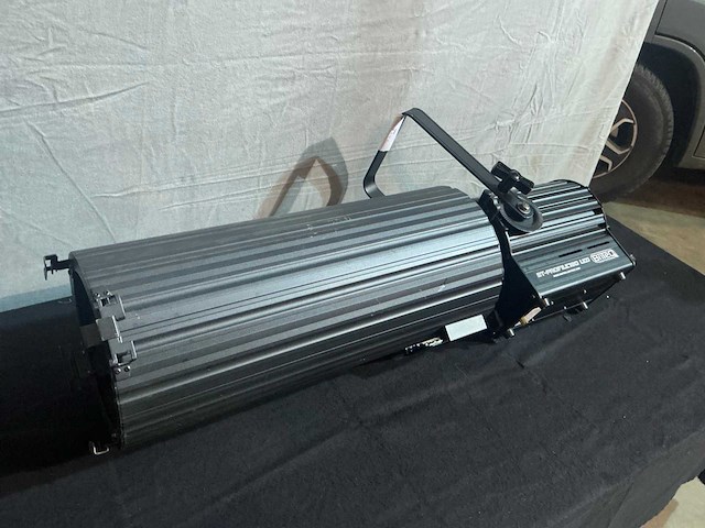 Briteq bt-profile 160 led spotlight - afbeelding 1 van  6