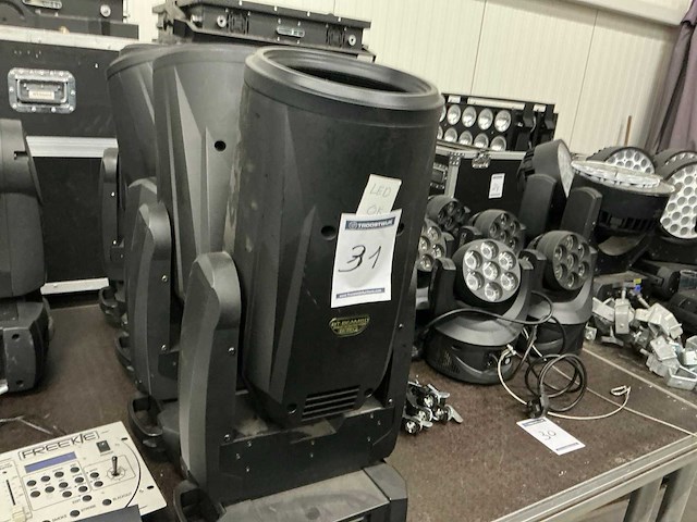 Briteq bt60 beam moving head (4x) - afbeelding 1 van  4