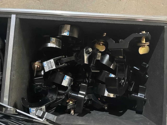 Briteq bti blinder spotlight (12x) - afbeelding 1 van  3