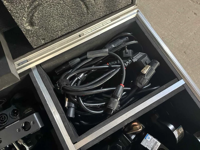 Briteq bti blinder spotlight (12x) - afbeelding 2 van  3