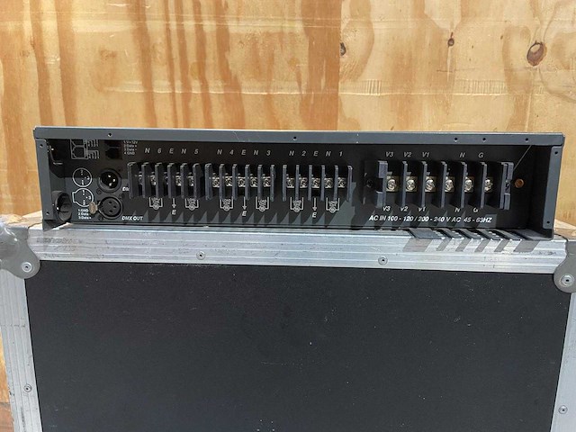 Briteq dmx dimmer pack - bt-626 / 6ch - dimmerpack - afbeelding 2 van  2