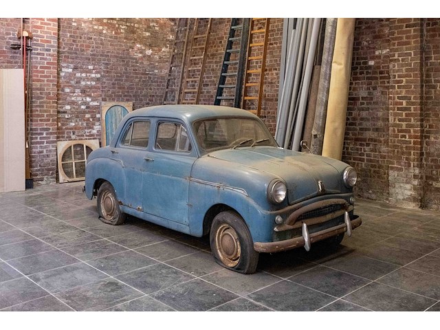 Britse oldtimer 'standard super 10' jaren'50 - afbeelding 12 van  19