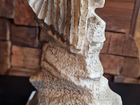 Brocante: curiosa dame in steen - afbeelding 3 van  8