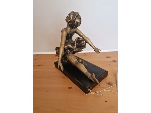 Brocante: dame hars in goudkleur - afbeelding 5 van  5