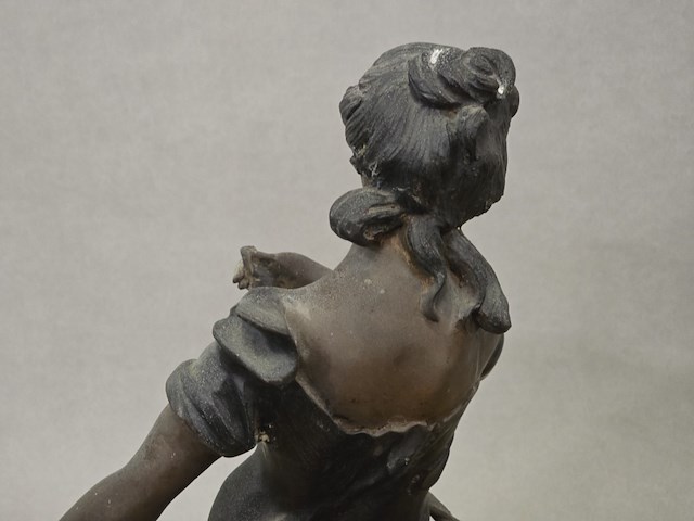 Brocante: dame in messing - afbeelding 11 van  18