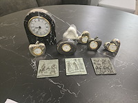 Brocante: emailles en klokjes - afbeelding 1 van  4